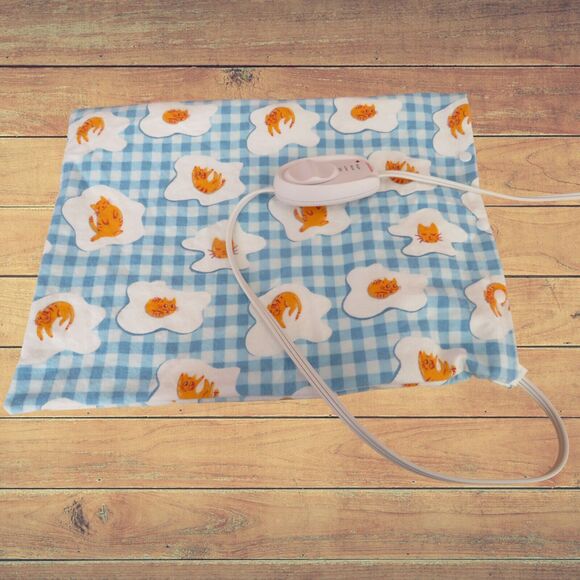 Heating Pad Cover, 12 x 15, Soft Flannel With Cats, 3 Snap Closure - Picture 1 of 4
